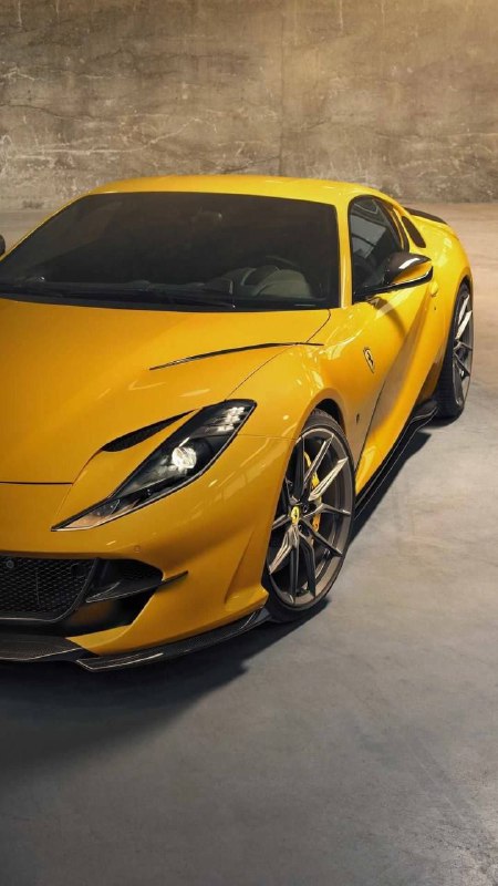 Ferrari 812 Superfast by Novitec 6