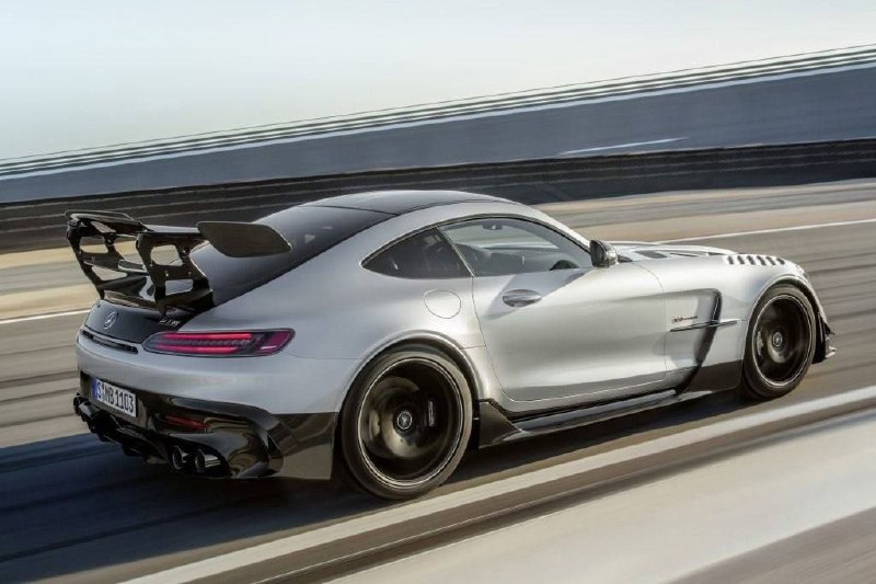 Mercedes-AMG GT Black Series 3