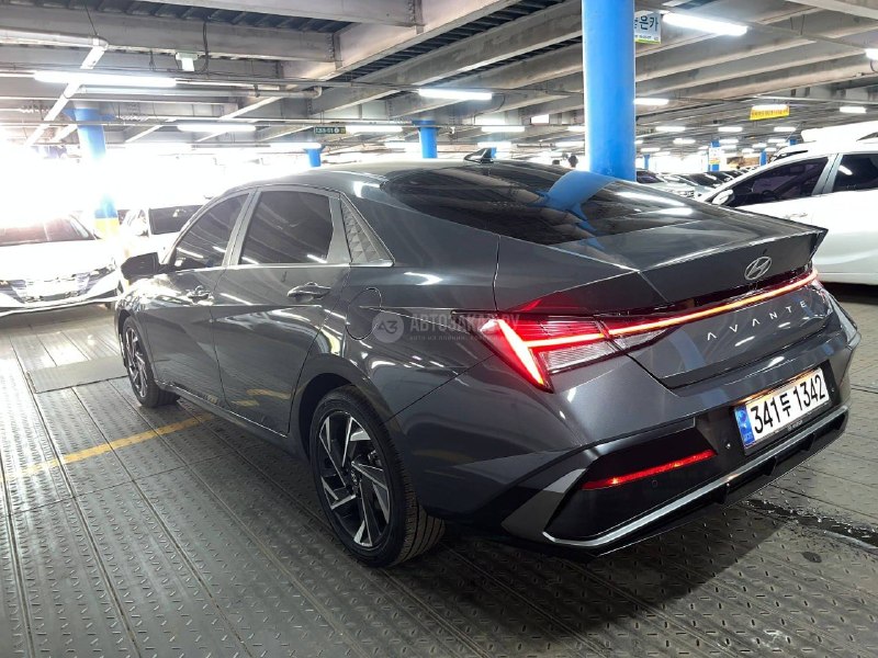 Hyundai Avante 2023 фото 8