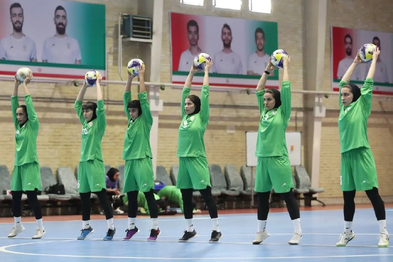 Fut5al.ir: اعلام اسامی بازیکنان دعوت شده به دومین مرحله اردوی تیم ملی فوتسال بانوان👇👇👇https://fut5al.ir/fa/?p=310578@Fut5albanovan