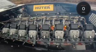 Российские механики собрали V16 из 16 двигателей от бензопил и установили его в 