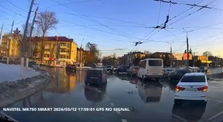 ⚡️В Брянске объявили день траура по погибшим при ракетной атаке. Накануне Первый канал уделил трагедии 35 секунд эфираГубернатор области Александр Богомаз объявил 11 марта днем траура по погибшим при ударе ВСУ по Брянску. На всей территории региона будут п