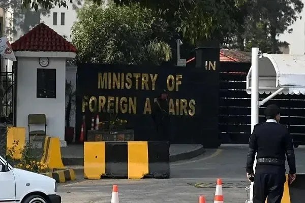 خبرگزاری ایکنا: پاکستان: تخریب مسجد تاریخی هند تلاشی برای محو میراث اسلامی است🔹پاکستان تخریب یک مسجد بیش از یک‌قرن‌ قدمت در شهر سهارنبور