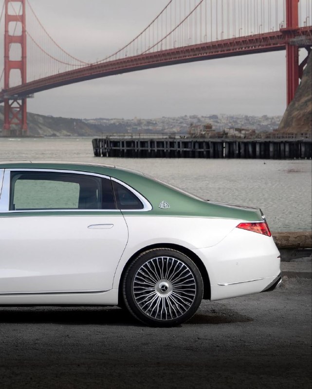 1 of 25 MAYBACH S 680 V12 BITURBO EMERALD ISLE 7