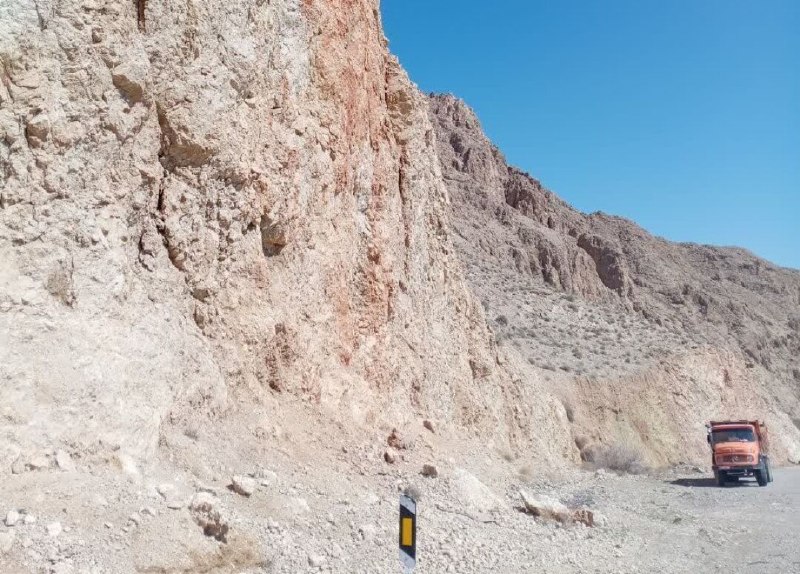 הודעה של רשות הכבישים של Semnan על פיצוצים מבוקרים במהלך יום חמישי בבוקר בדמגאן