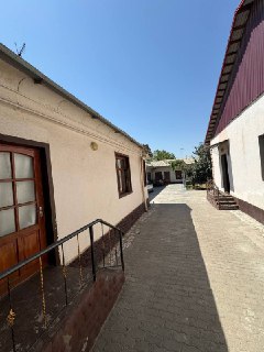 8-room apartment, 207.25 m² for sale