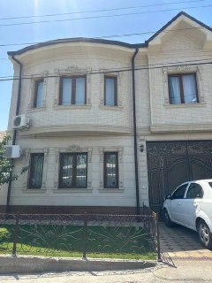 Sotiladi Дом Участок Яккасарай Махаля 2,7 сотки 2 этажа Ор-р Мечеть