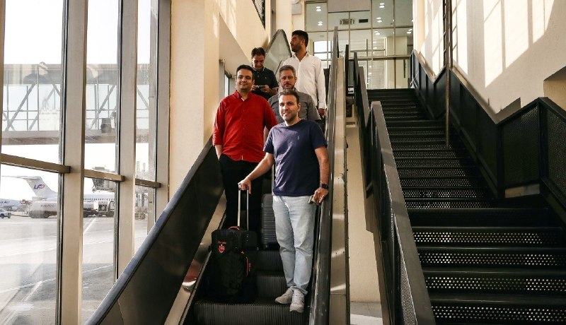 فوتبالی | Footballi.net: 📸 کاروان پرسپولیس برای دیدار فردا با تراکتور در هفته سوم لیگبرتر، راهی تبریز شد👑🆚⚽️ 📆 این دیدار فردا ساعت ۱۸:۳۰ در ورزش