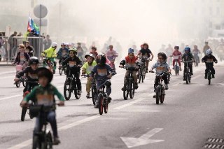 2-й Детский велофестиваль завершил сезон Московских велофестов-2026! Больше 30 тысяч юных велосипедистов и их родителей приняли участие в празднике на Цветном бульваре.Вот что вы пропустили, если не пришли: шоу и номера от Московского цирка Юрия Никулина, 