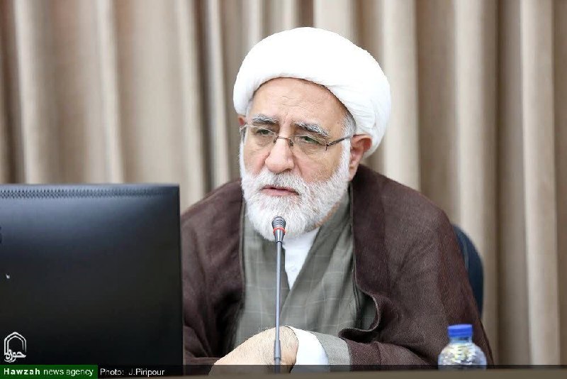 خبرگزاری حوزه: 🔻قائممقام مدیر حوزه علمیه قم در هم اندیشی مدیران مدارس:🔹آموزش حوزه در هیچ شرایطی نباید تعطیل شود◽️ حتی در شرایط بحر