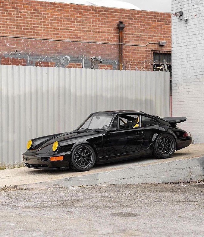 Porsche 964