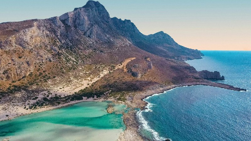 Warning for tourists after 6.0 earthquake strikes off Crete