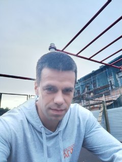 В Петербурге задержали активиста Ярослава Кострова. Его могут лишить возможности участвовать в выборахО своем задержании Костров рассказал в своем телеграм-канале. По данным «Фонтанки», активисту вменяют «демонстрацию экстремистской символики» за распростр