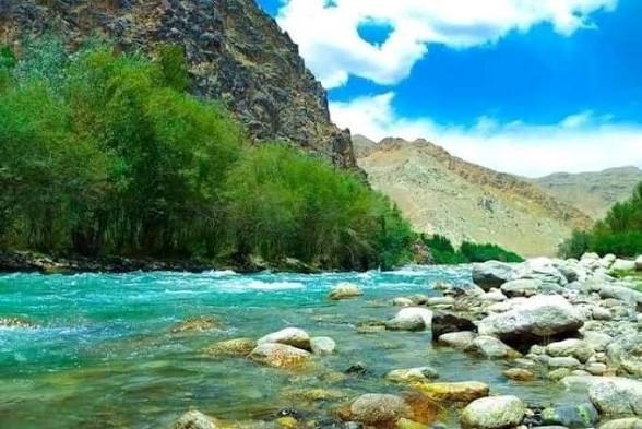 هرات آنلاین: 🔶جنگ آب در بغلان؛ چهار نفر کشته شدند 🔸مقام‌های امنیتی در ولایت بغلان می‌گویند که درگیری مسلحانه میان اعضای دو خانواده بر