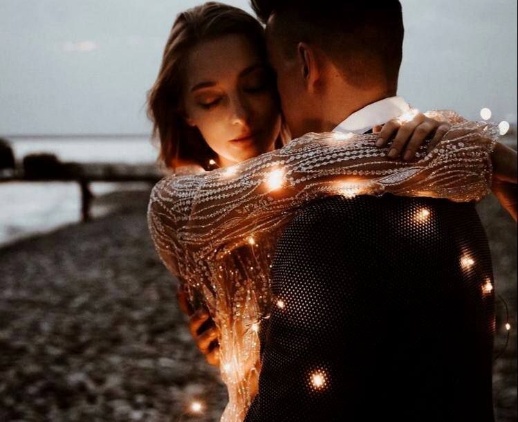 💔 سوزدل 💔: ❣❣00:00❣❣❤️🔥 ساعت صفر عاشقی ❤️🔥در حصار شب ؛که ماه و ستاره همخواب میشوندنزدیکتر بیا ... تا بنوازمموسیقی بی کلام تنت