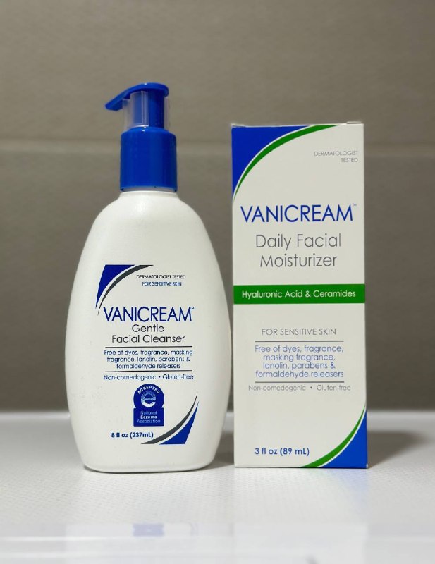 Нежное очищающее средство для чувствительной кожи с керамидами, без отдушек 40gel — фото 1