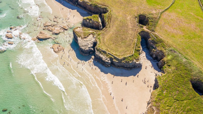 Into Galicia's hidden archesPraia das Catedrais, Galicia, Spain (© Tui De Roy/Amazing Aerial Agency/Abobe Stock)