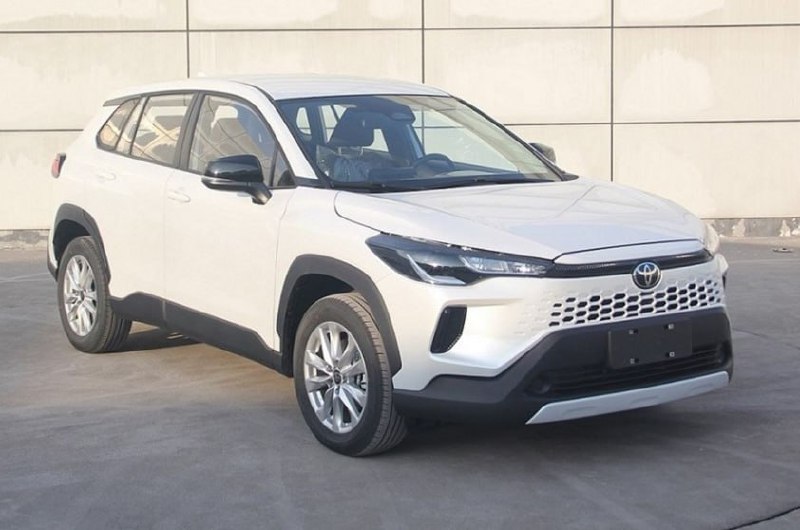 Toyota обновила Corolla Cross и Frontlander