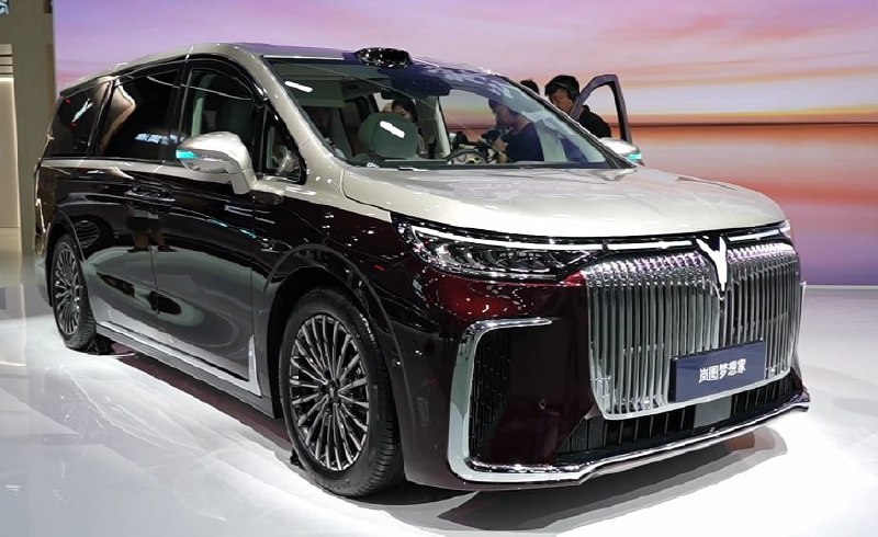 На автосалоне в Чэнду представлен обновлённый Voya...