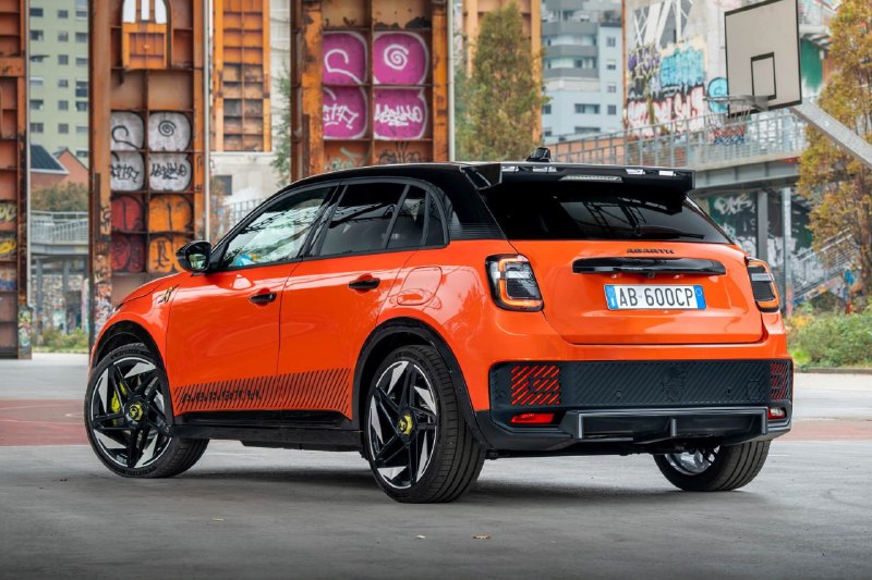 Abarth 600e обновился к 2026 году 2