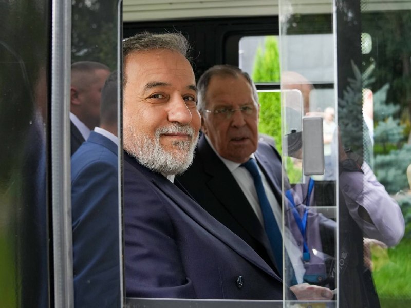 🇮🇷🇷🇺🇵🇰 תמונות של עיראק עם שרי החוץ הרוסים והפקיסטנים לברוב ואישאק דאר