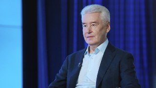 «Убить нормальную экономику — это убить вообще страну»: Собянин раскритиковал сторонников идеи перевода России на военные рельсы Мэр Москвы Сергей Собянин в интервью гендиректору государственного информагентства ТАСС Андрею Кондрашову выступил против перев