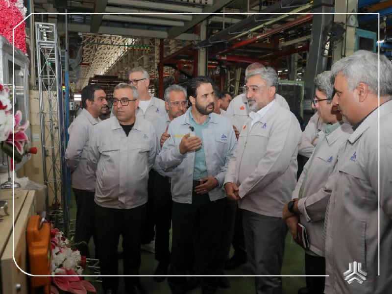 روایتنامه: 🔻 خط رباتیک بدنه SQ۲۰۰ در پارسخودرو به بهرهبرداری رسید🔹 پروژه رباتیکسازی خط بدنه SQ۲۰۰ پارسخودرو با تکیه بر توان متخ