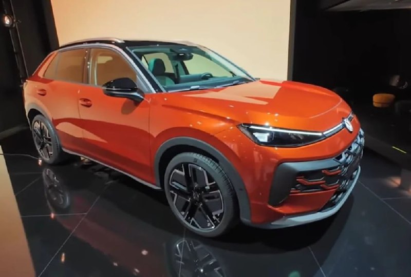 Volkswagen показал первые скетчи нового T-Roc 4