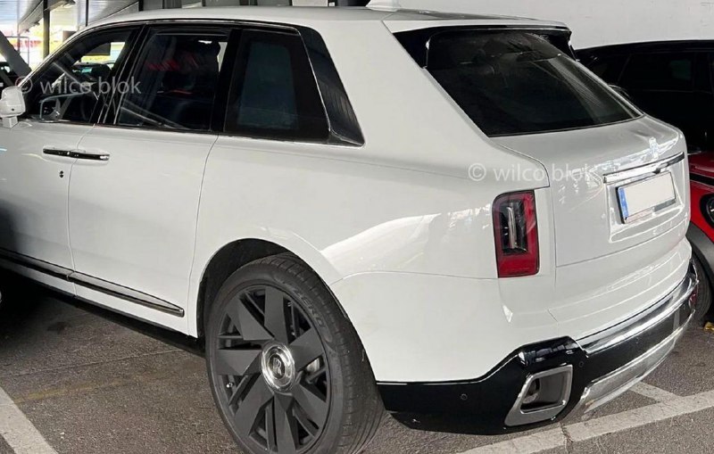 Раскрыта внешность обновленного Rolls-Royce Cullinan 5