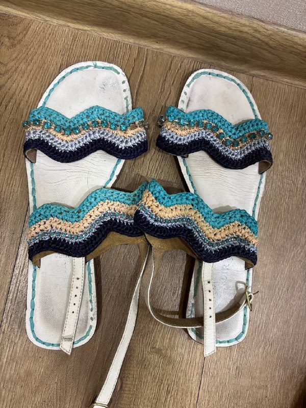 Отдам, размер 39, район Вокс — фото 1