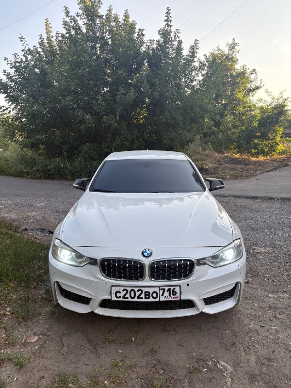 Продам bmw f30 xdrive 2013 года.
Двигатель n20b20 2.0 литра, бензин, турбо.
Пробег 240000 километров... - фотография