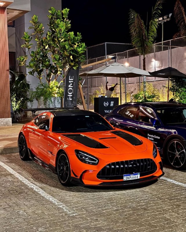 AMG GT Black Series 730 HP V8 BITURBO 2