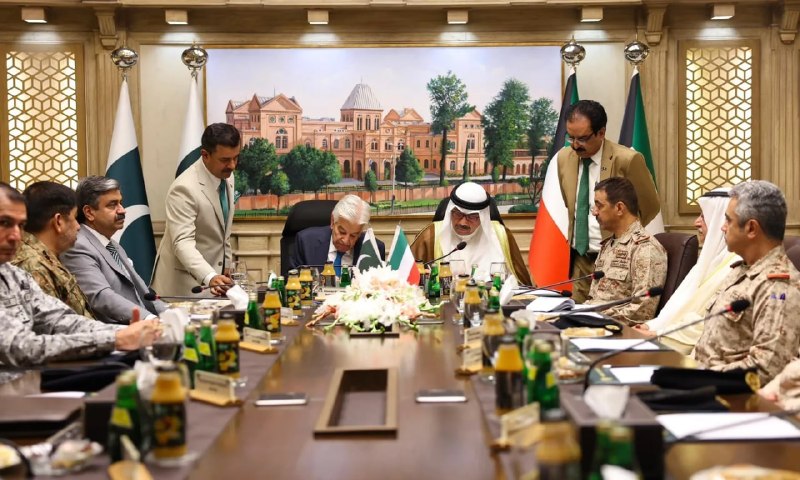 اخبار فوری |خبرفوری|افغانستان |ایران: ⚠️🇰🇼🇵🇰‼️پاکستان کویت را هم تیغ زد و باهاش پیمان دفاعی بست!✅️ @khabrfuori