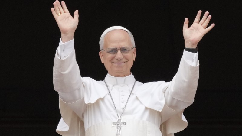 Pope Leo XIV calls for peace in Ukraine and Gaza in symbolically rich blessing on Mother's Day