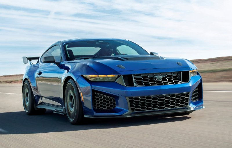 Ford представил Mustang мощностью 800 л.с. 6
