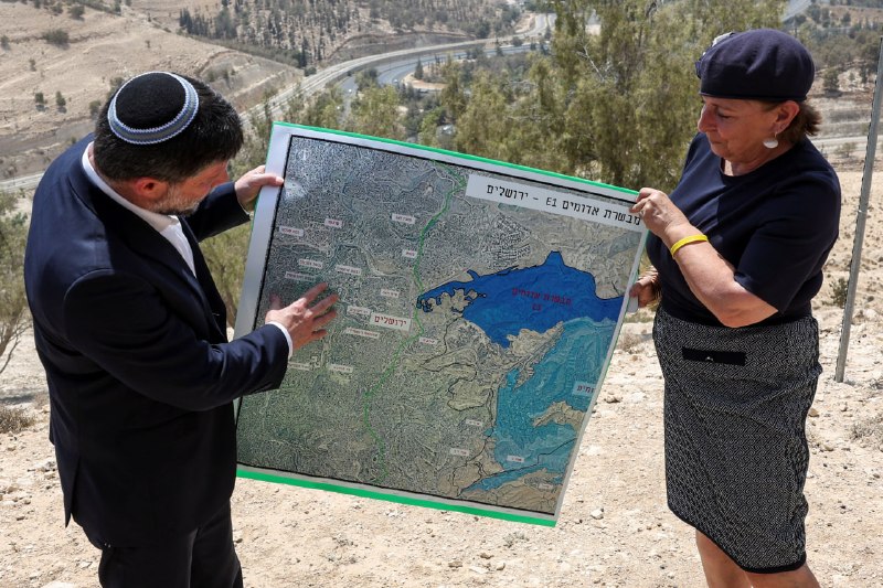 צרפת, בריטניה וקנדה מובילות דחיפה של 12 מדינות נגד סחר בהתנחלויות ישראלית