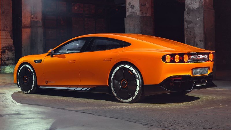 Mercedes-AMG представил концепт GT XX — электролифтбек на 1360 л.с. 3