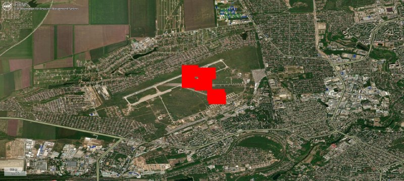 ❗️Ukrainian drones struck the Yaroslavl oil refinery overnight, sparking a fire and damaging the facility, according to the regional governor.
