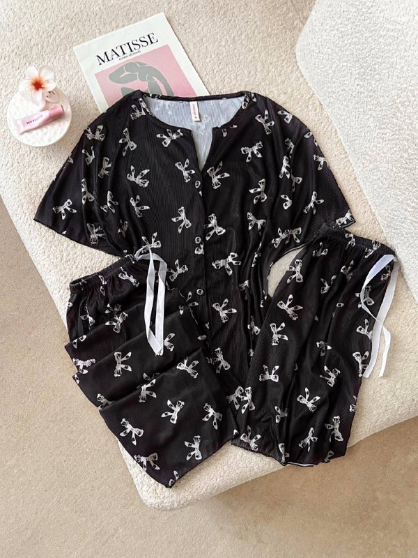 💃پارتي21💃قشم👗: ☘️وارداتی☘️ست سه تیکه نخ کریشه ژورژت☘️پک ۶ ت ۱۲تایی ☘️سایزفری ۳۸تا۴۴☘️قیمت عمده ۱/۲۱۰ ت☘️ارسال رایگان☘️ثبت سفارش:@mo0na☘