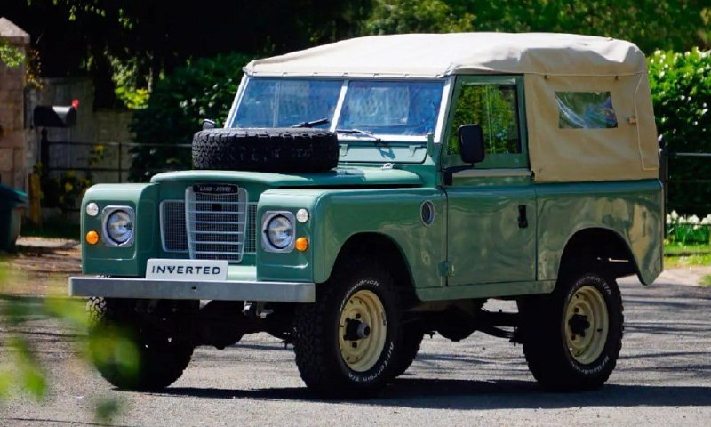Вторая жизнь Land Rover: культовые внедорожники 50–70-х годов стали электрокарами