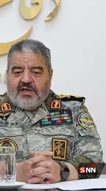 خراسان آنلاین: 🔶 سردار جلالی ساعت هوشمندش را کنار گذاشت!🔴پس از انتشار تصاویری از سردار غلامرضا جلالی، رئیس سازمان پدافند غیرعامل کشور، 