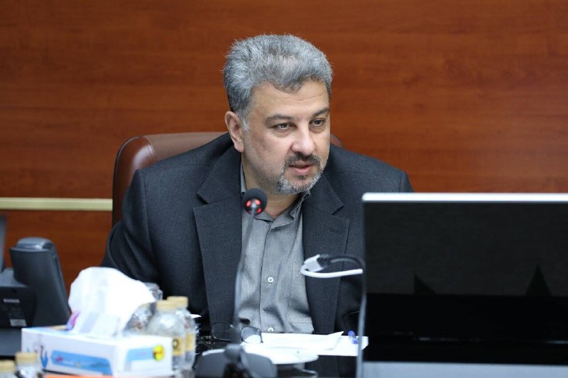 خبرگزاری صداوسیما: 🔺 الزام صنایع انرژی‌بر به خرید برق مازاد از بورس انرژیرئیس هیئت تنظیم بازار برق ایران:🔹 صنایع انرژی‌بر در شهریورماه باید