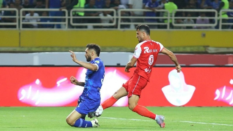 فوتبالی | Footballi.net: 📌⚽️⚽️ اعلام رای کمیته انضباطی درباره دربی ۱۰۷🔵⏺سایت رسمی فدراسیون فوتبال نوشت:"در خصوص گزارش مقام رسمی بازی تیم‌های استق