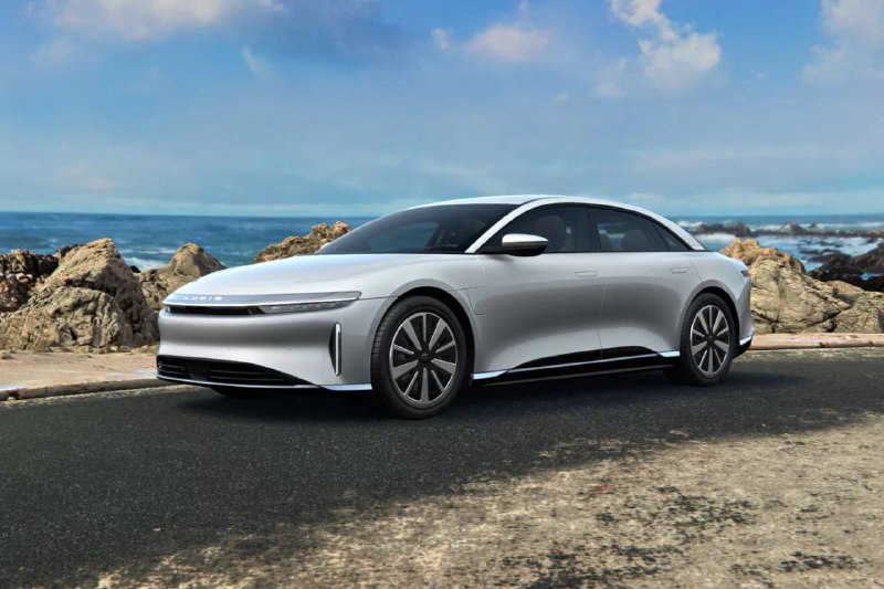Представлена самая дешёвая версия электрического седана Lucid Air Pure