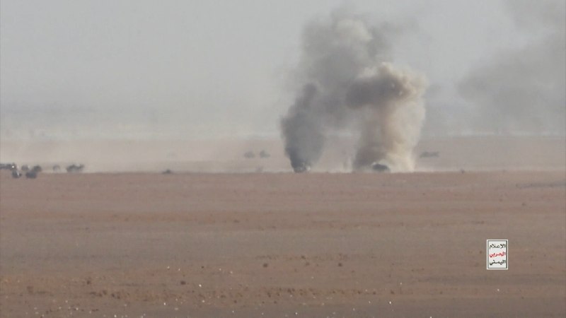🔺 Media in Yemen published photos of Saudi mercenaries targeting and setting fire to a large number of military vehicles in the east of al-Jouf district.
