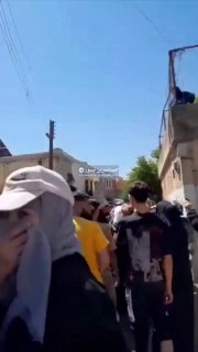כנופיות הטרור אל-ג'ולאני ניתקו מים וחשמל לכפר השיעי אל-מזרעא באזור הכפרי חומס. מקורות מתושבי הכפר אישרו כי…