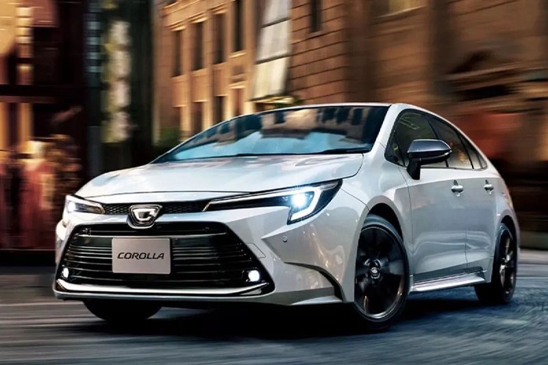 Все Toyota Corolla в Японии станут гибридными