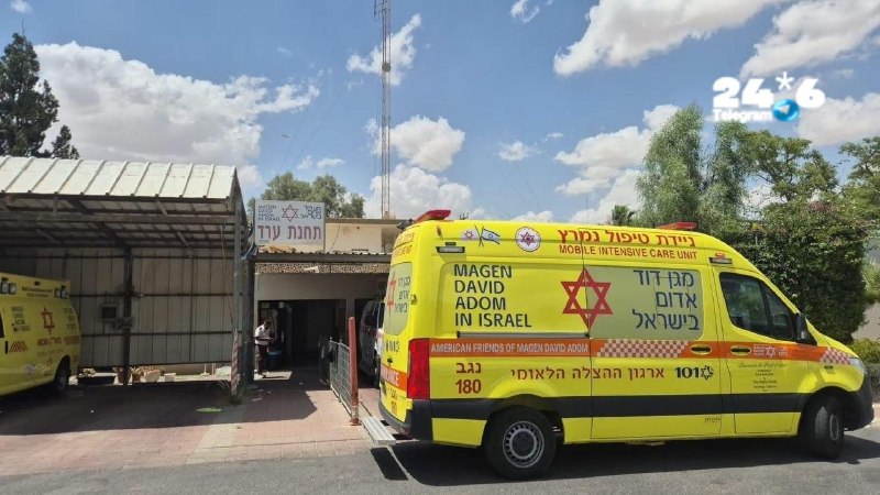 🇮🇱 בנגב, נער בן 18 נפצע קשה לאחר שנפל מגובה של כ-6 מטרים. נסיבות האירוע עדיין לא ברורות.
