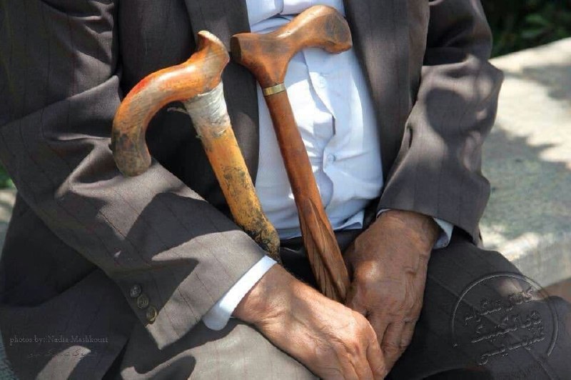 مجله دیالکتیک: گویند به عالم تو چرا بی یاری؟یاران چه کنم،یار وفادار کم است.👤حزین لاهیجی💟@dialecticofsolitude