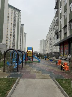 Продаётся квартира 35-кв.м Сергели р-н, метро Чоштепа, ( новостройка )